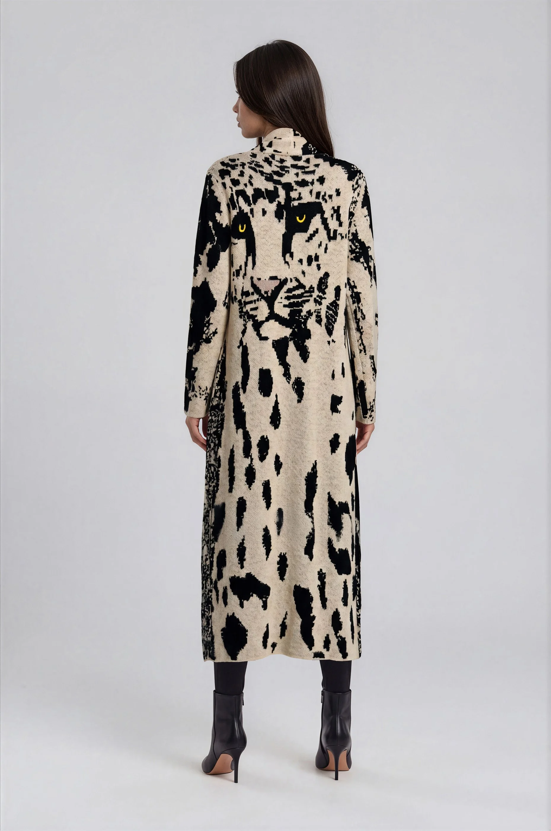 怒*猫様 米津玄師着用　maison de F　コート Animal Denim Color Block Coat: Bold Fashion Statement with Cozy